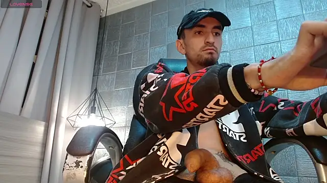 MykeCastle Live XXX-Chat