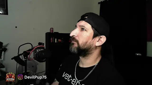 Chat XXX ao vivo de DevilPup75_