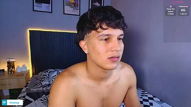 Chatroom XXX en direct de Leo_Savage_