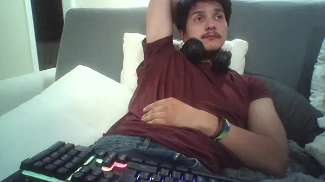 Nicks10in XXX чат на живо