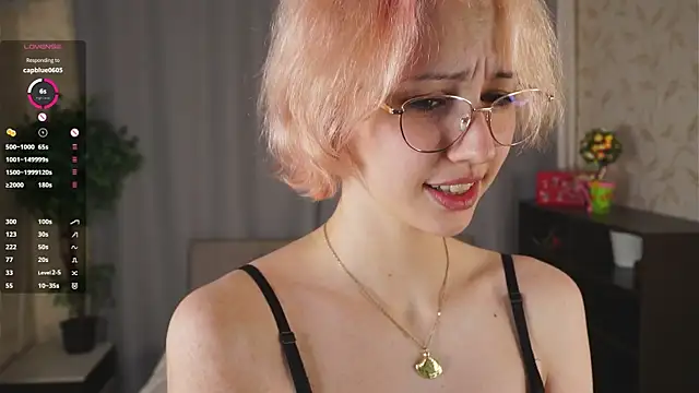 ErmelindaRottner's Live XXX Chat