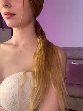 SoftAurora- Adlı Modelin Canlı XXX Sohbeti