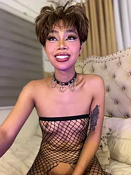Innocent_yanixx69 Adlı Modelin Canlı XXX Sohbeti