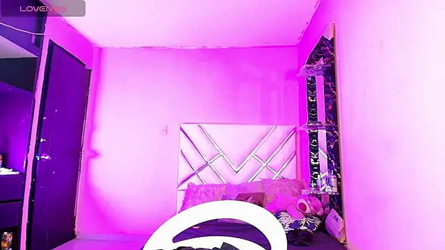 Chatroom XXX en direct de karol_smitt
