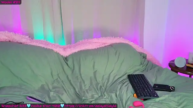 AaliyahLaylah 라이브 XXX 채팅