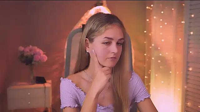 DeboraLarson élő XXX-chatje