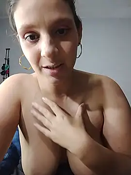 XXX chat uživo modela twosex8