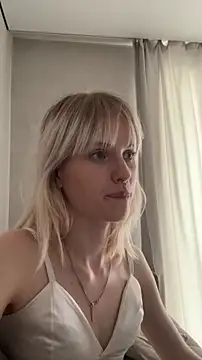 Živý XXX chat LezzyCrown