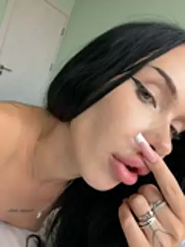 Chat XXX en directo de XEye_Candy