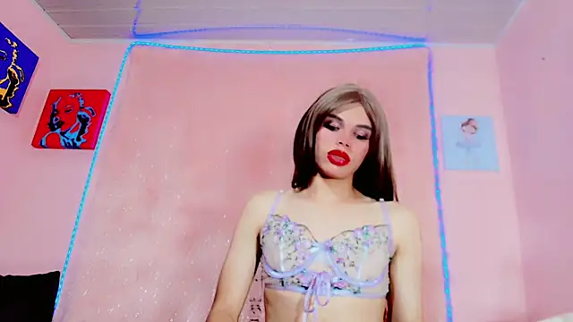 raven_estrada_'s Live XXX Chat