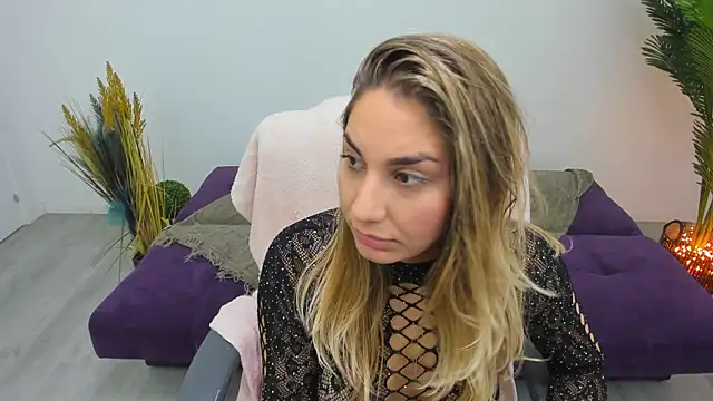 Nicolleeex's Live XXX Chat