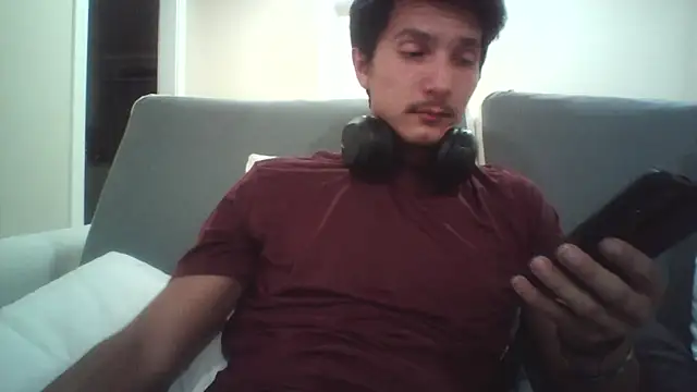 Nicks10in: απευθείας συνομιλία ΧΧΧ