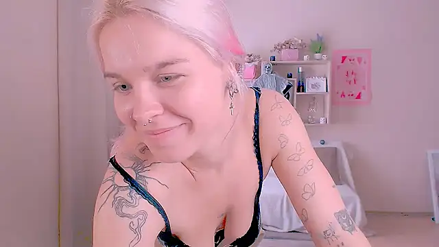Hot_Blonda 现场XXX聊天