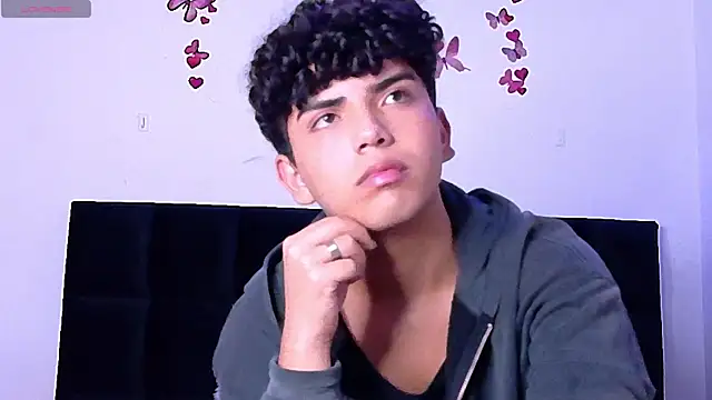 Show modela Kairoo_ na web-kameri