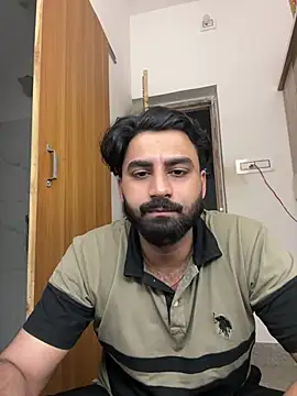 Royalboy_03 লাইভ XXX চ্যাট