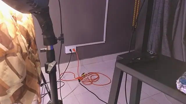 Živý XXX chat julimonroe_
