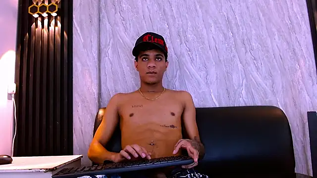_Thiago12 élő XXX-chatje