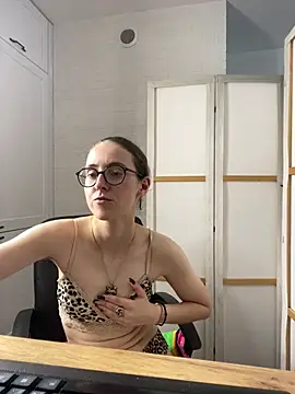 MartiniiSelenna Chat XXX live