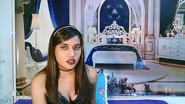 IndianSkies XXX чат на живо