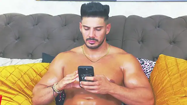 DustinKeent Adlı Modelin Canlı XXX Sohbeti
