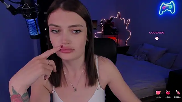 BellaSway Adlı Modelin Canlı XXX Sohbeti