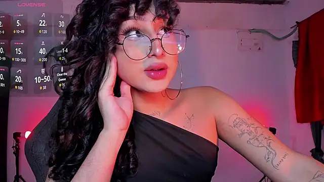 Heka_Prudence – Naživo XXX chat