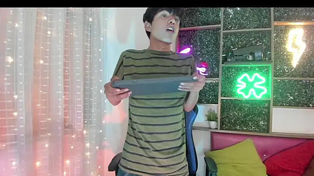 Chat XXX en directo de Alex_it0_
