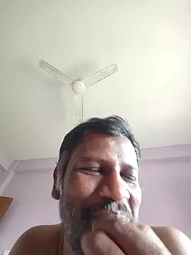 Paramkeerthi XXX чат на живо
