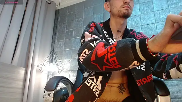MykeCastle Live XXX-chat