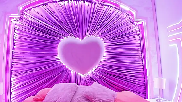 Lushi_Love Chat XXX in diretta
