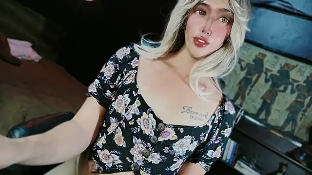 prettybushy's Live XXX Chat