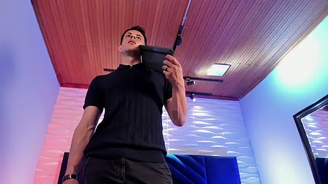 Dustin_Sonne ওয়েবক্যাম শো