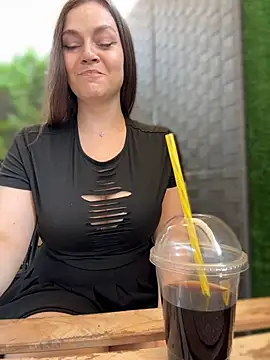 Chat +18 de CrazyTori ao vivo
