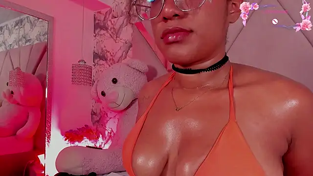 Chat XXX ao vivo de mia_rouxx1