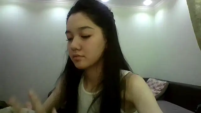 دردشة MintyMuse الجنسية المباشرة