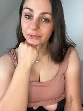Loella-Rose Adlı Modelin Canlı XXX Sohbeti