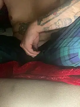 GusanoDelicioso Adlı Modelin Canlı XXX Sohbeti
