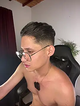 Axel-xel live XXX chat