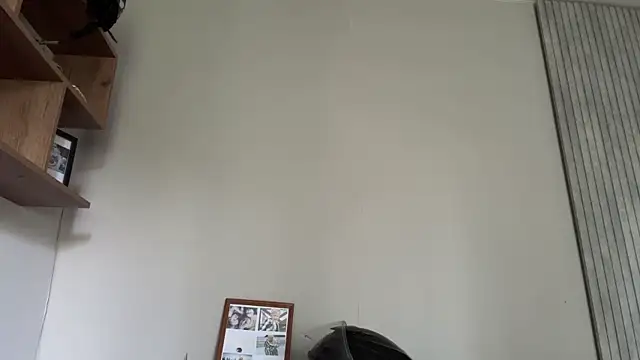 BivalentFalloff – Naživo XXX chat