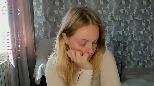 L_aura's Live XXX Chat