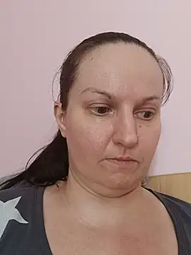 Chat XXX en directo de BustyLadyAlma