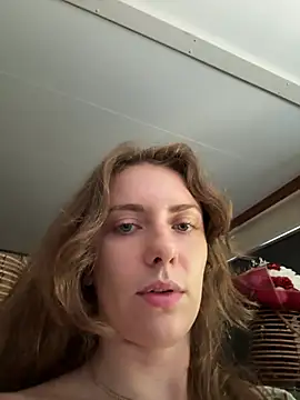 צ'אט XXX בשידור חי של MariiD