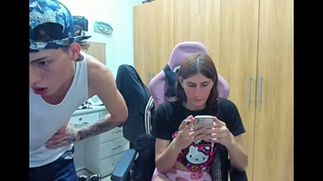 Pride_couple: απευθείας συνομιλία ΧΧΧ