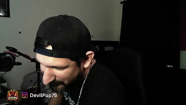 צ'אט XXX בשידור חי של DevilPup75_