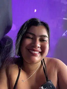 LunaaRosse Adlı Modelin Canlı XXX Sohbeti