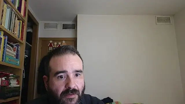 curiosillo83 live XXX chat