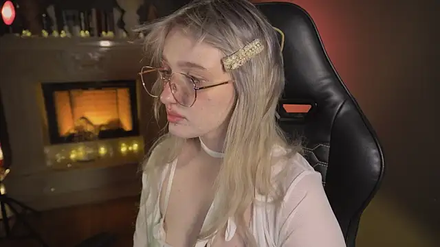 Онлайн чат XXX ELLIEJAY