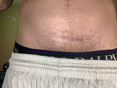 JuicyJoshy XXX чат на живо