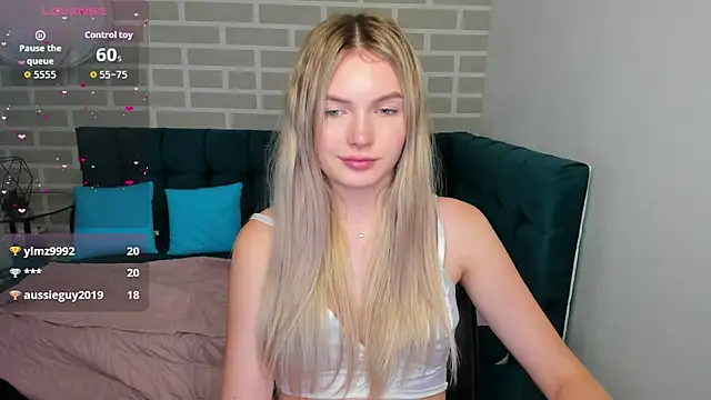 EvelineAmore's Live XXX Chat
