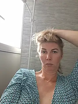 XXX chat uživo modela stellahere8